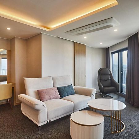 Chuncheon Eston Hotel Exterior photo