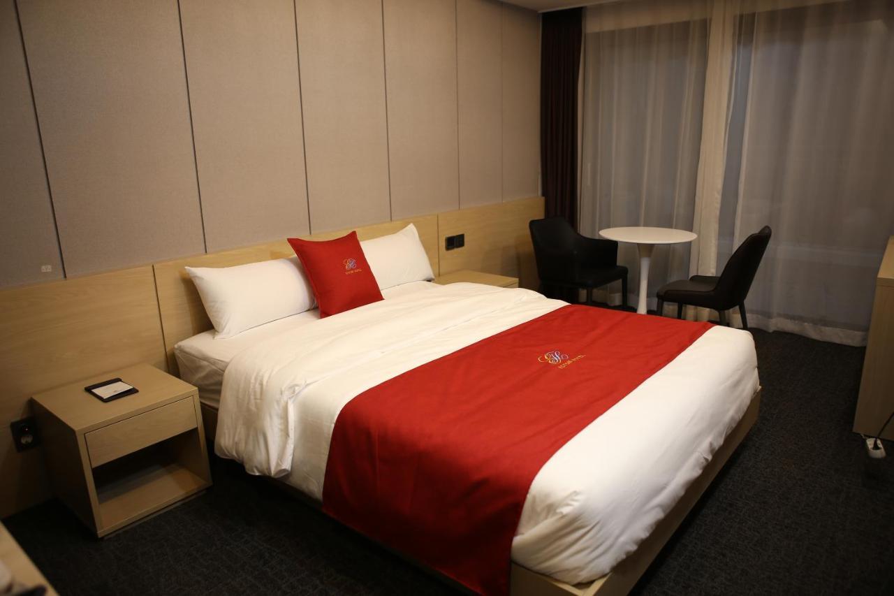 Chuncheon Eston Hotel Exterior photo