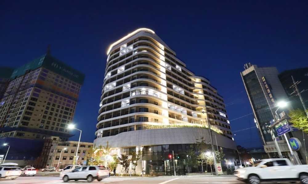 Chuncheon Eston Hotel Exterior photo