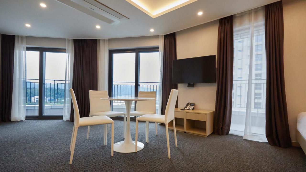 Chuncheon Eston Hotel Exterior photo